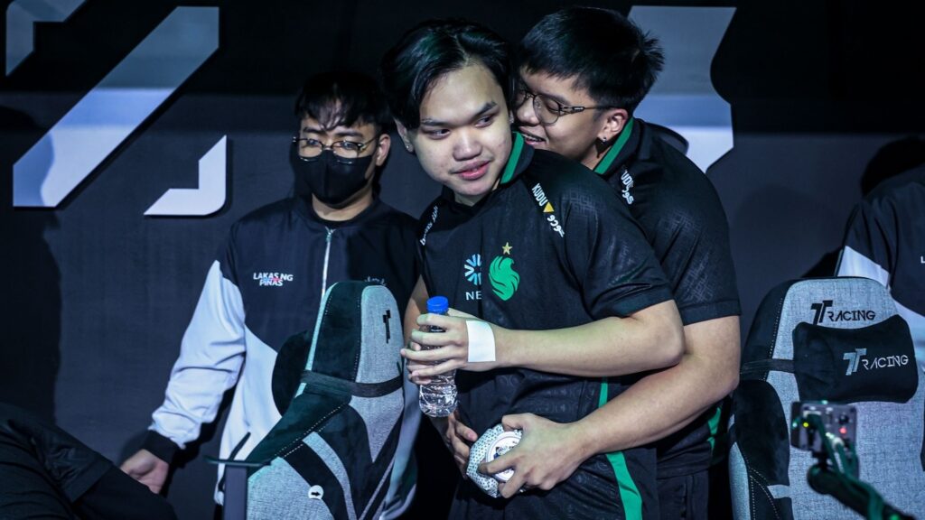 MPL PH S15 Team Falcons PH Crushes TNC Pro Team, Extends Streak